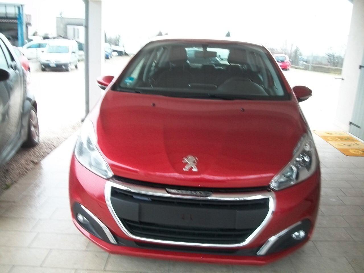 Peugeot 208 PureTech 82 5 porte Active riferimento fp836 CC 1199 EURO 06 KM 62940 TALIANDATI CON NAVI E SEDILI RISCALDATI GARANZIA UN ANNO SI NEOPATENTATI