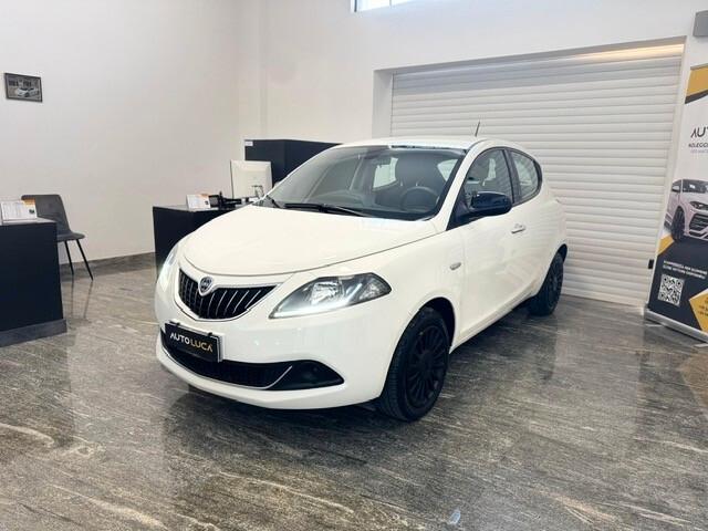 Lancia Ypsilon 1.0 FireFly 5 porte S&S Hybrid Ecochic Gold