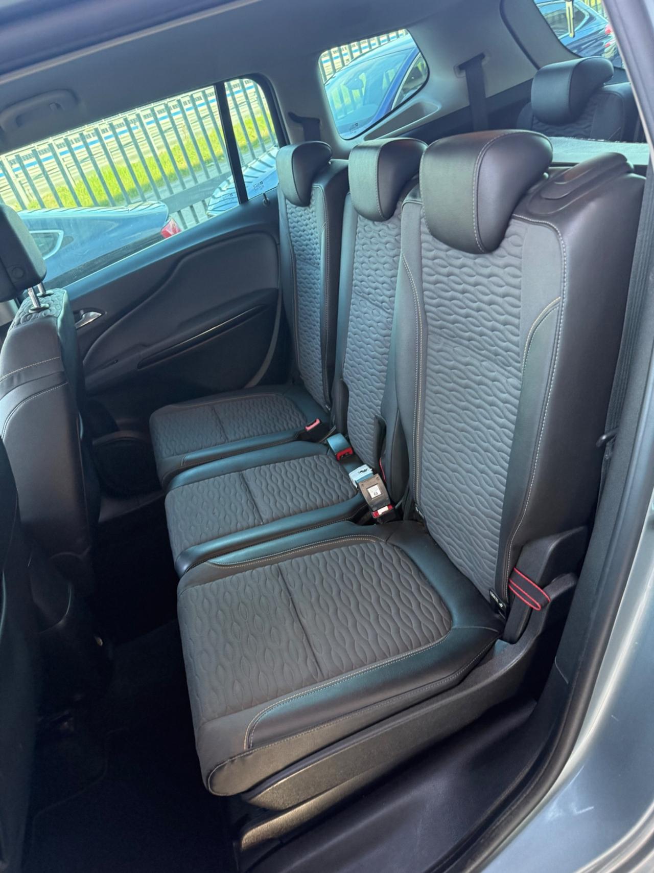 7 POSTI Opel Zafira Tourer 1.6 Turbo EcoM 150CV Cosmo