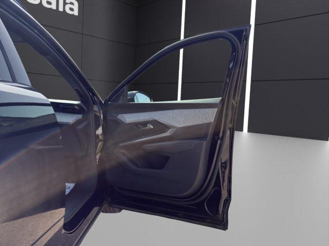 PEUGEOT 5008 Hybrid 136 e-DCS6 Allure