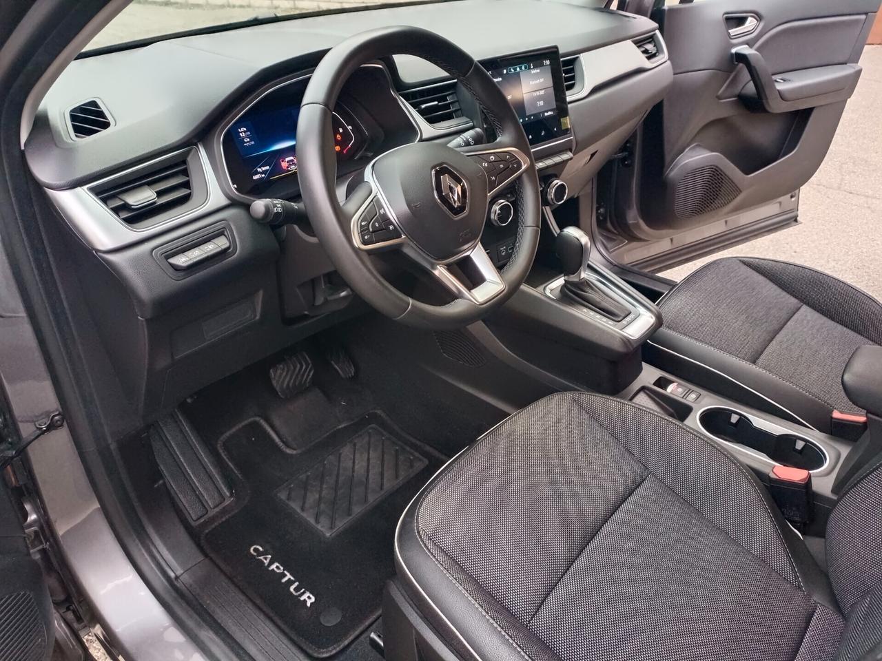 Renault Captur Hybrid 140 CV Techno