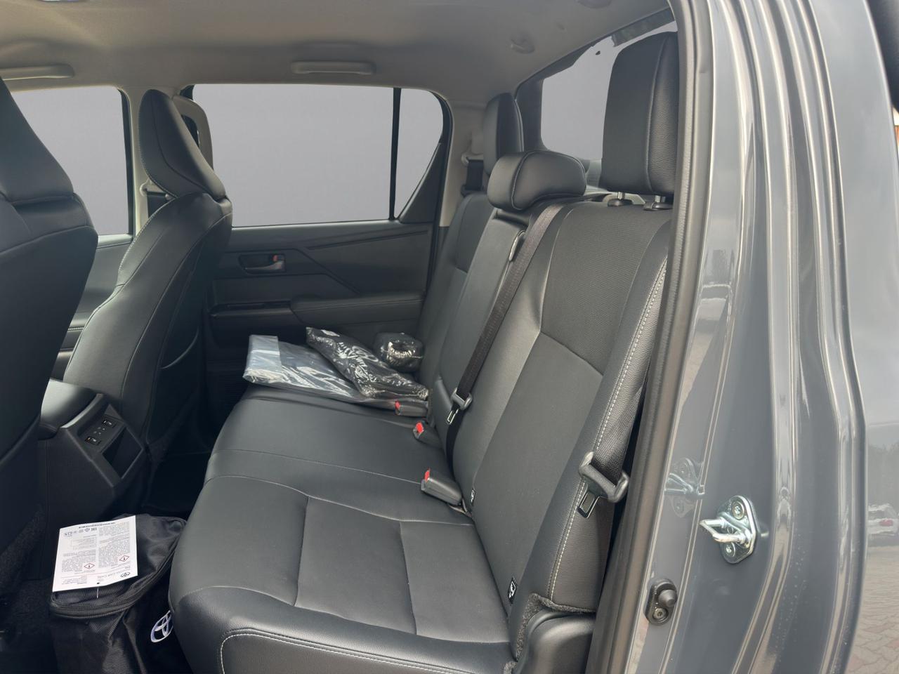 Toyota Hilux 2.8 d-4d 48V double cab Invincible