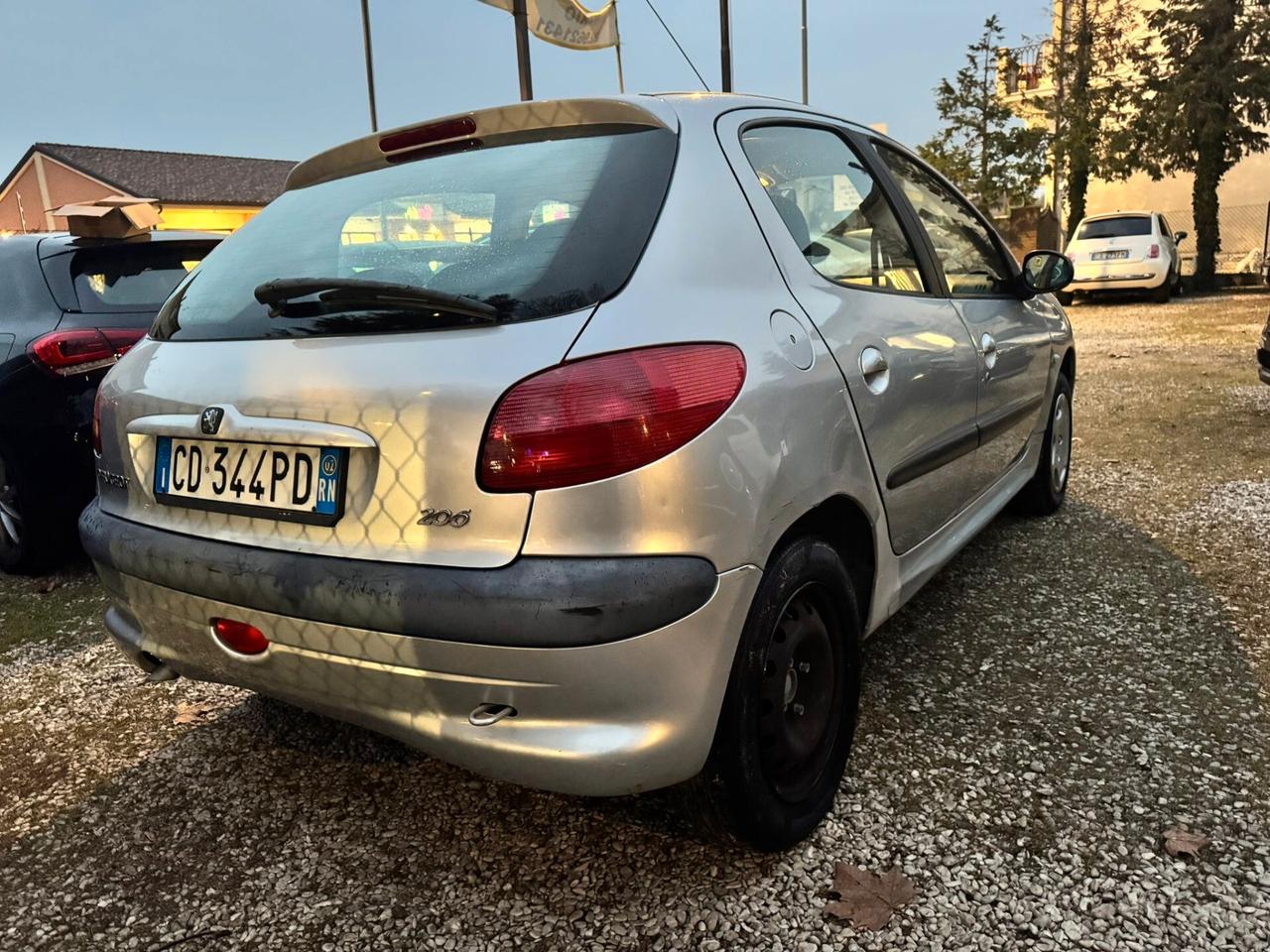 Peugeot 206 1.1 5p. XT