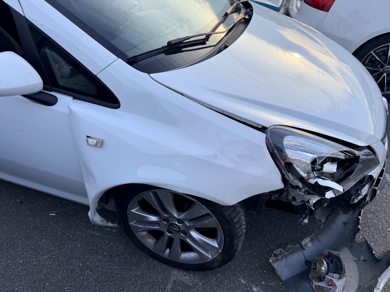 Opel Corsa 1.2 benzina sport