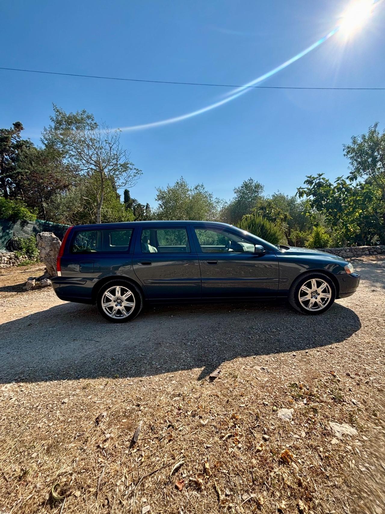 Volvo V70 2.5i turbo 20V cat T Summum