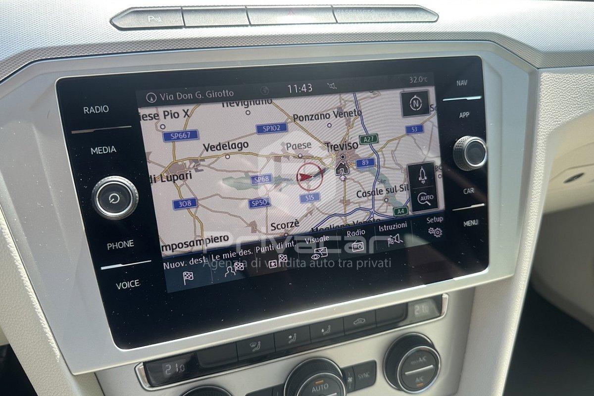 VOLKSWAGEN Passat Variant 1.6 TDI SCR DSG Business BMT