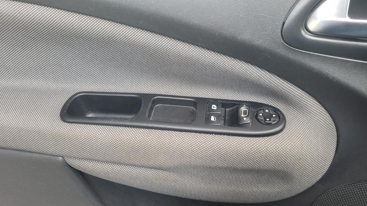 Citroen C3 Picasso 1.6 euro 5B..adatta ai neopatentati..