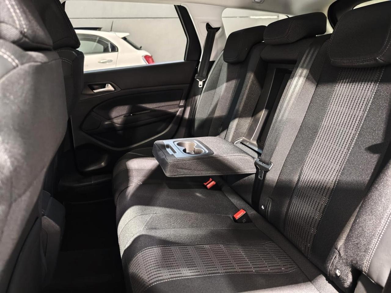 Peugeot 308 IVA ESPOSTA Allure Neopatentati