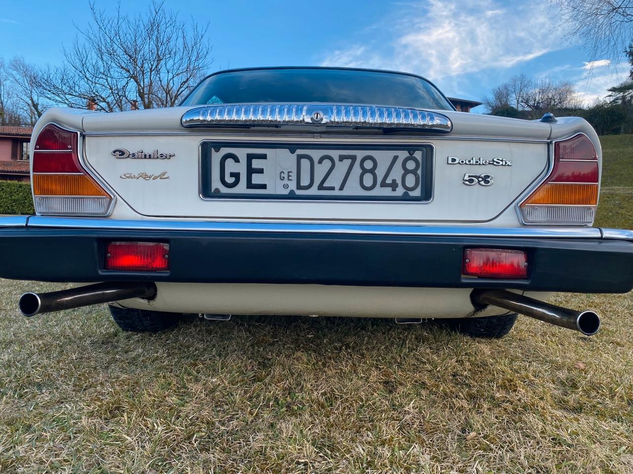 Daimler Double Six 5.3