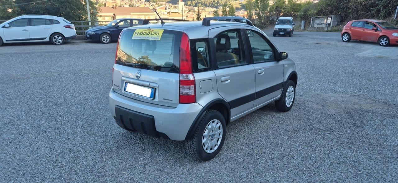 Fiat Panda 1.2 4x4 Climbing - Bella bella bella