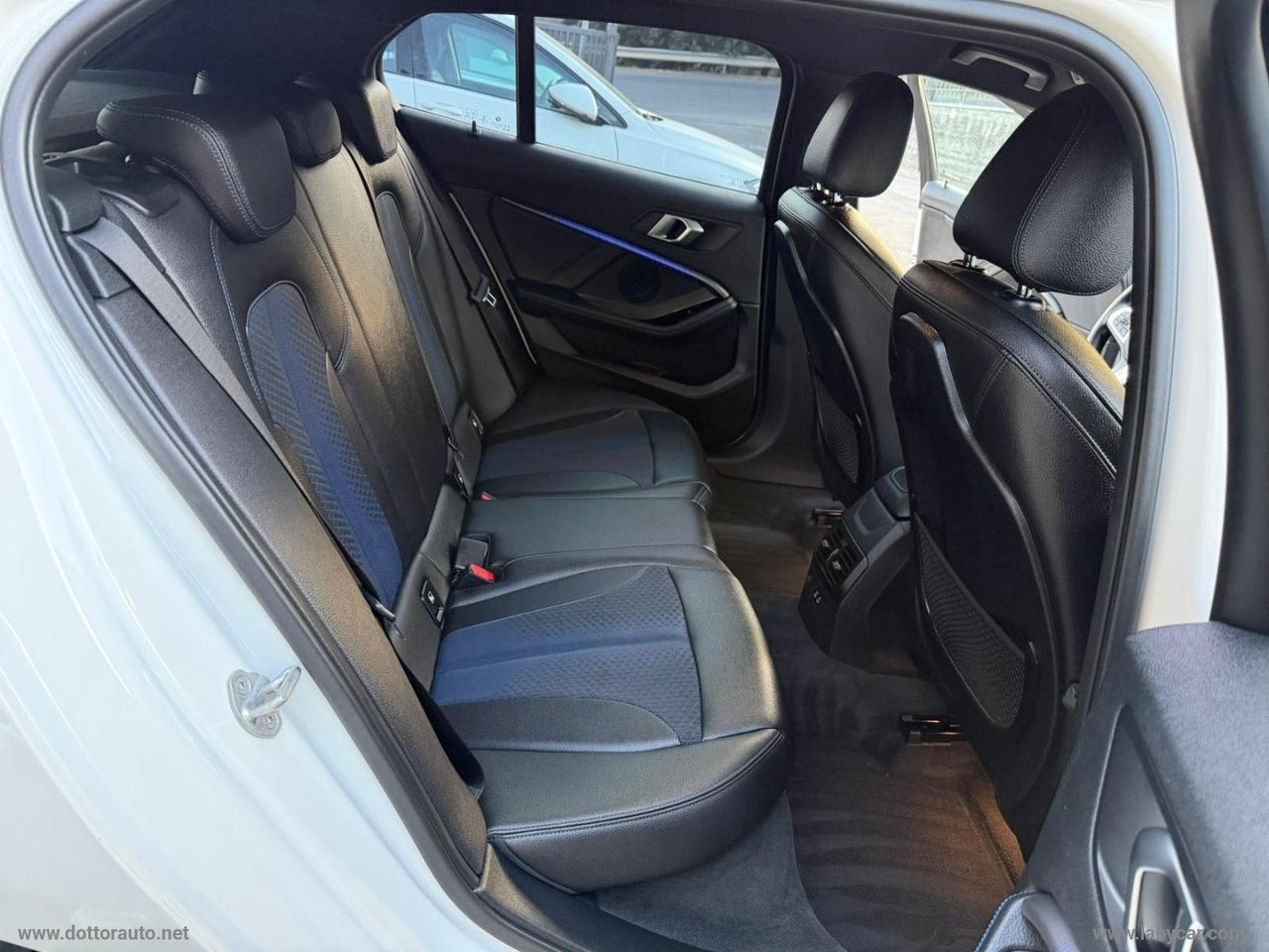 BMW 118d 5p. Business M-SPORT