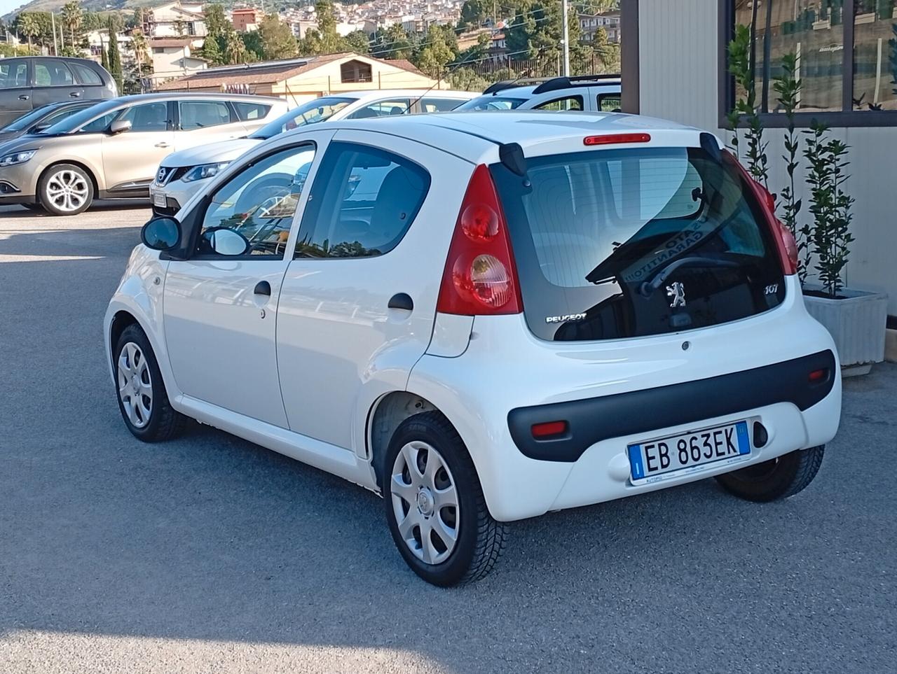 Peugeot 107 1.0 68CV 5p. Desir