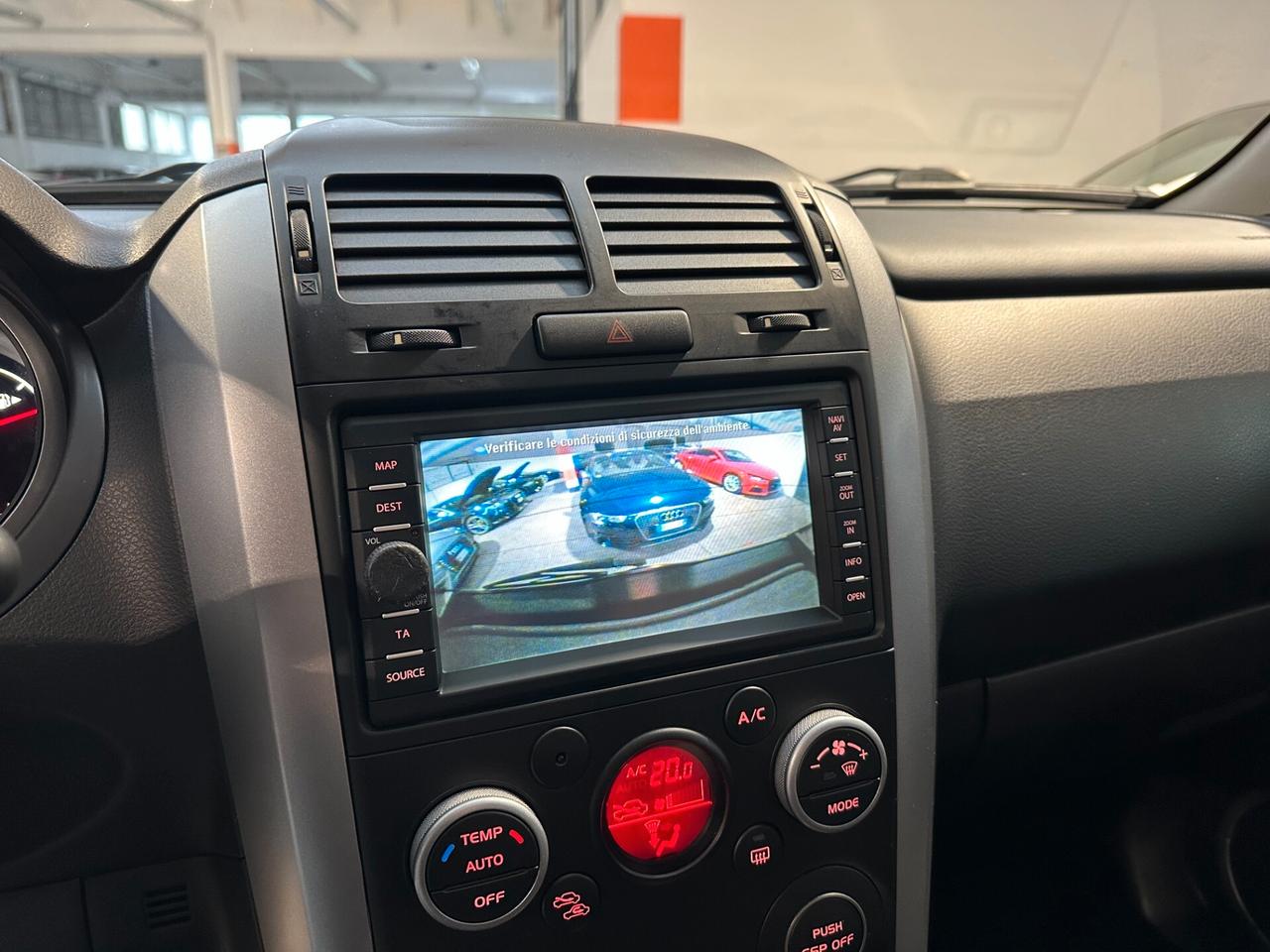 Suzuki Grand Vitara 2.4 5 porte AUTOMATICA - RIDOTTE BLOCCO DIFF.