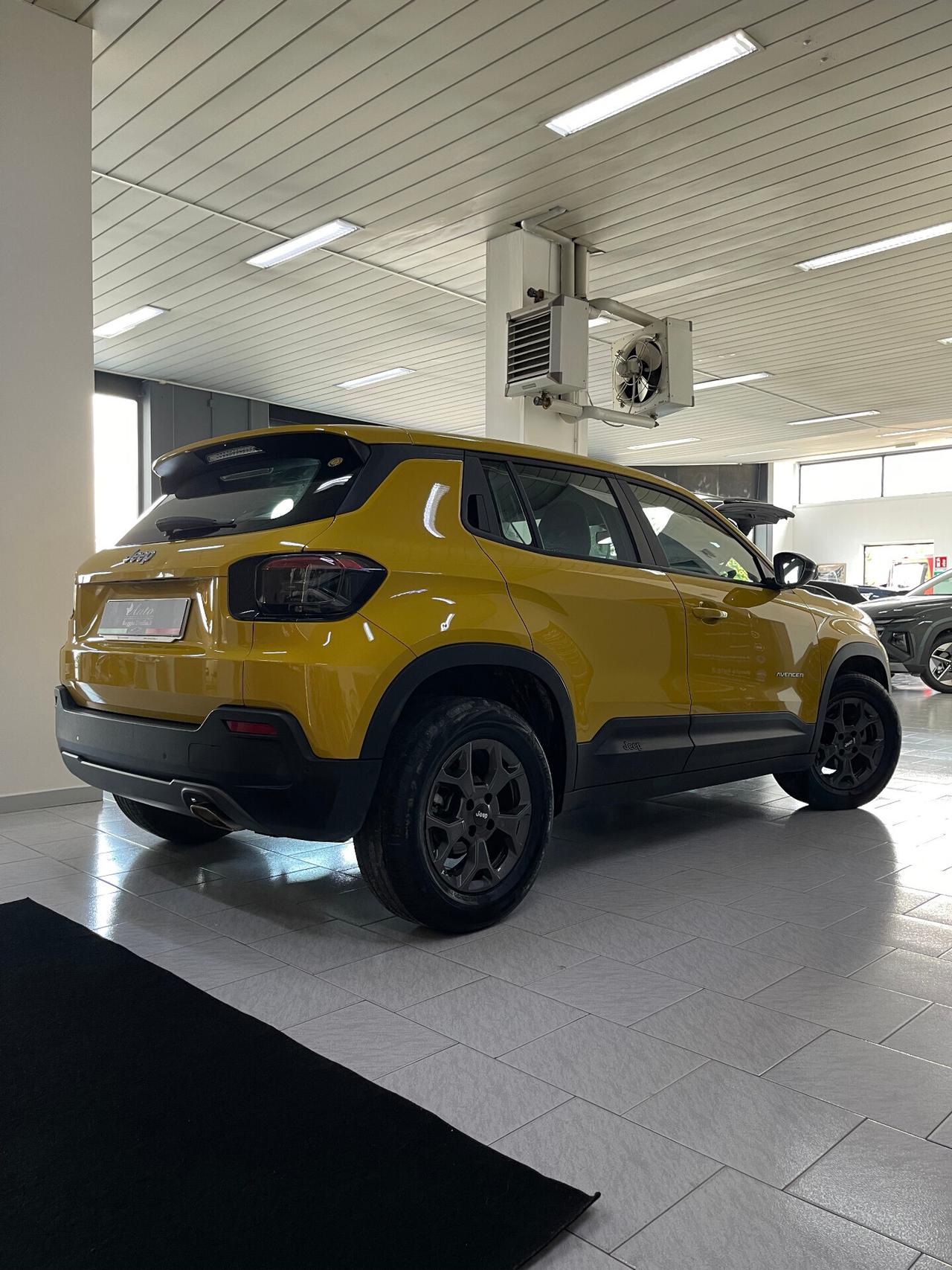 Jeep Avenger 1.2 Turbo 100 CV Summit