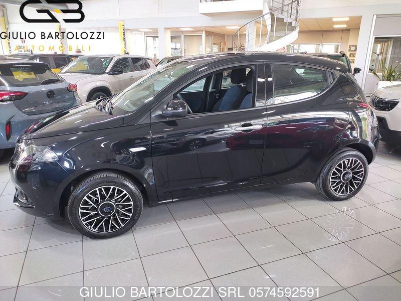 Lancia Ypsilon 1.0 FireFly 5 porte S&S Hybrid Platino