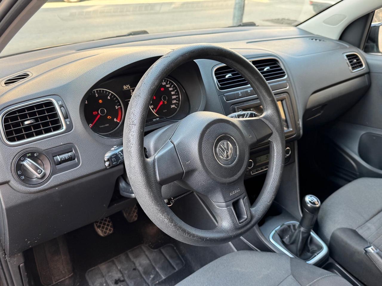 VW POLO 1.6 TDI 75 CV. E5 TRENDLINE