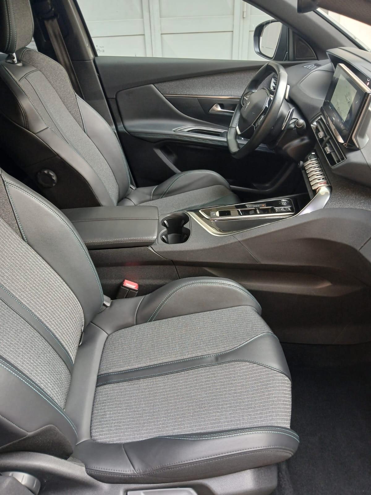 Peugeot 3008 BlueHDi 130 S&S EAT8 Allure Pack