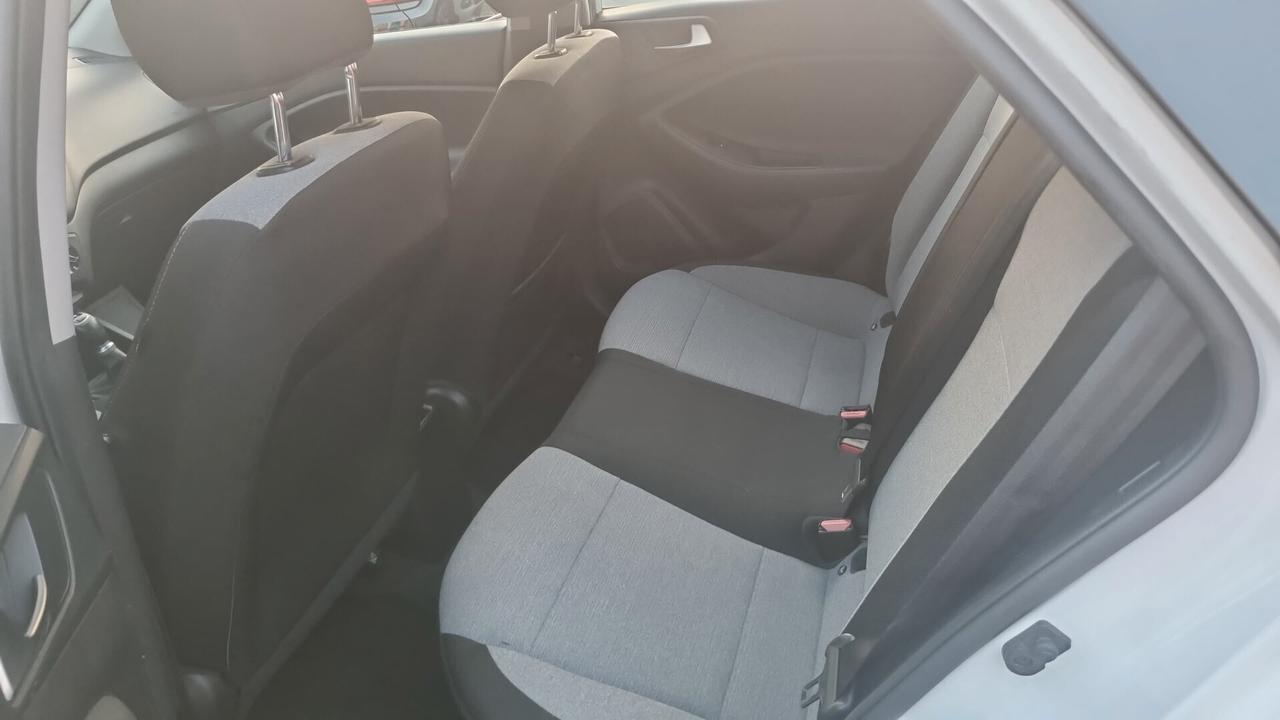 Hyundai i20 1.2 84 CV 5 porte Classic