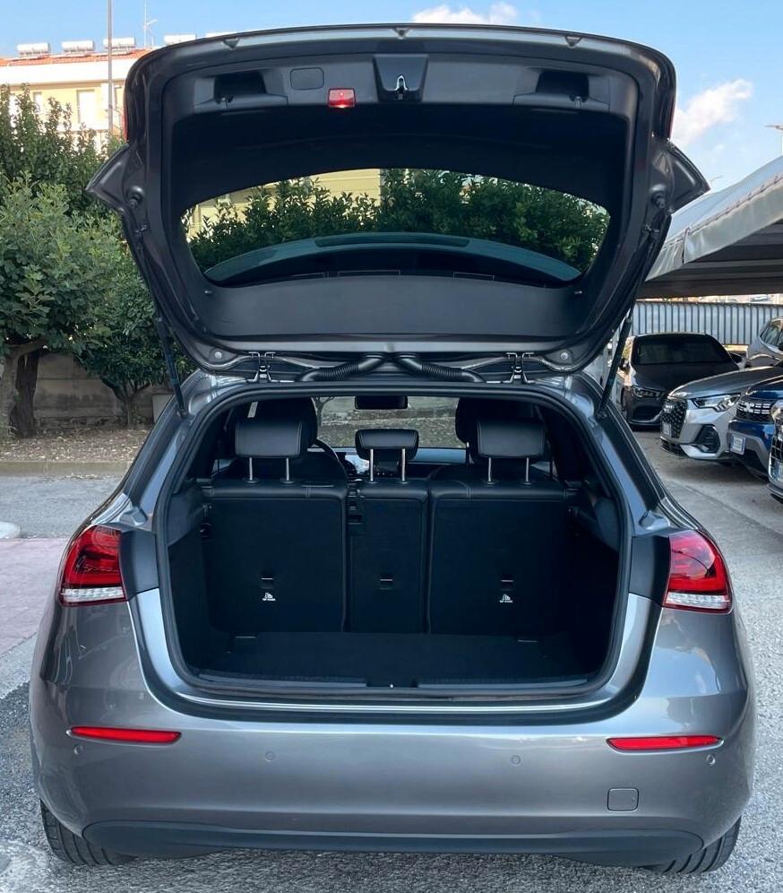 Mercedes-benz A 180 AMG Premium 2019