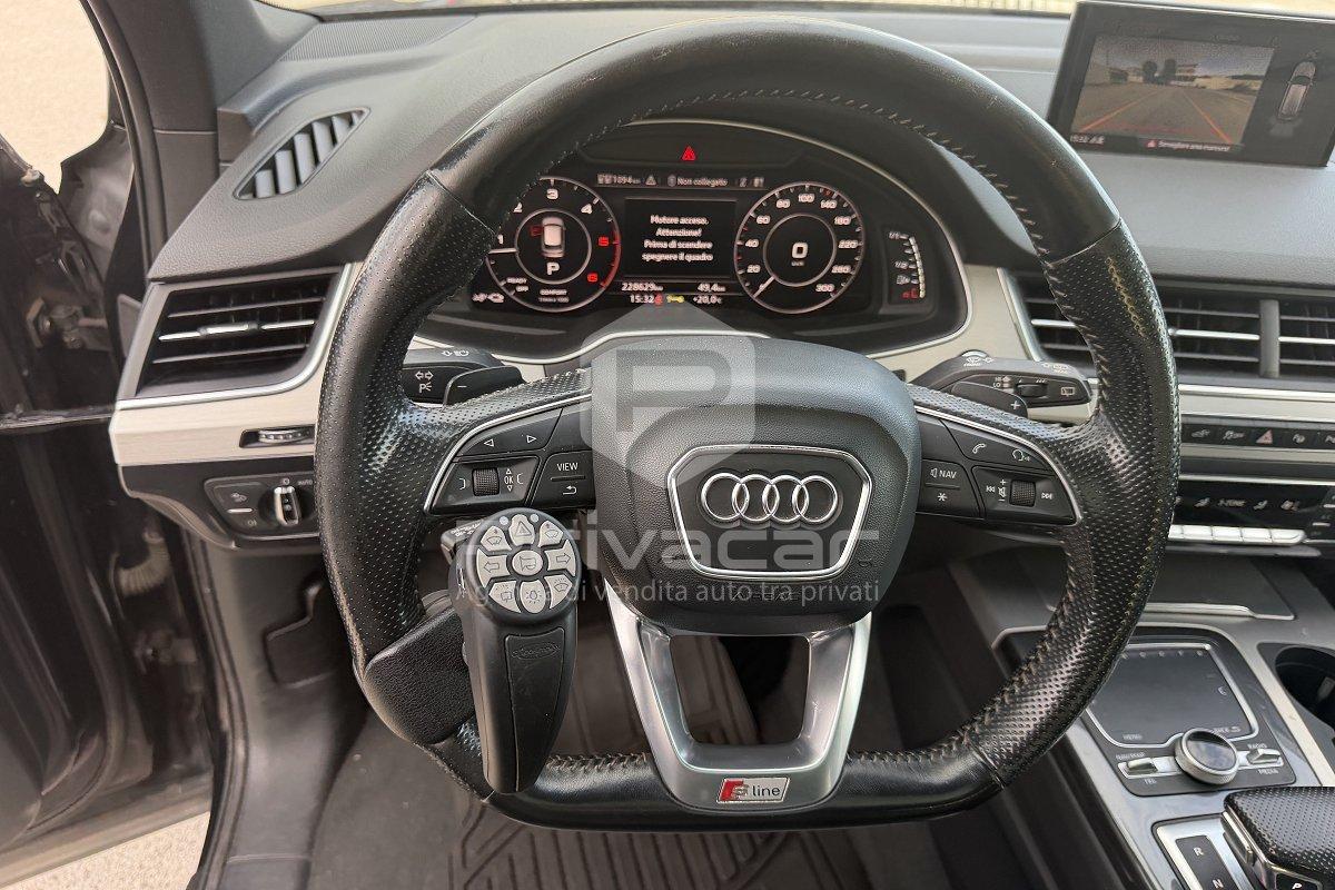 AUDI Q7 e-tron 3.0 TDI quattro tiptronic Business Plus