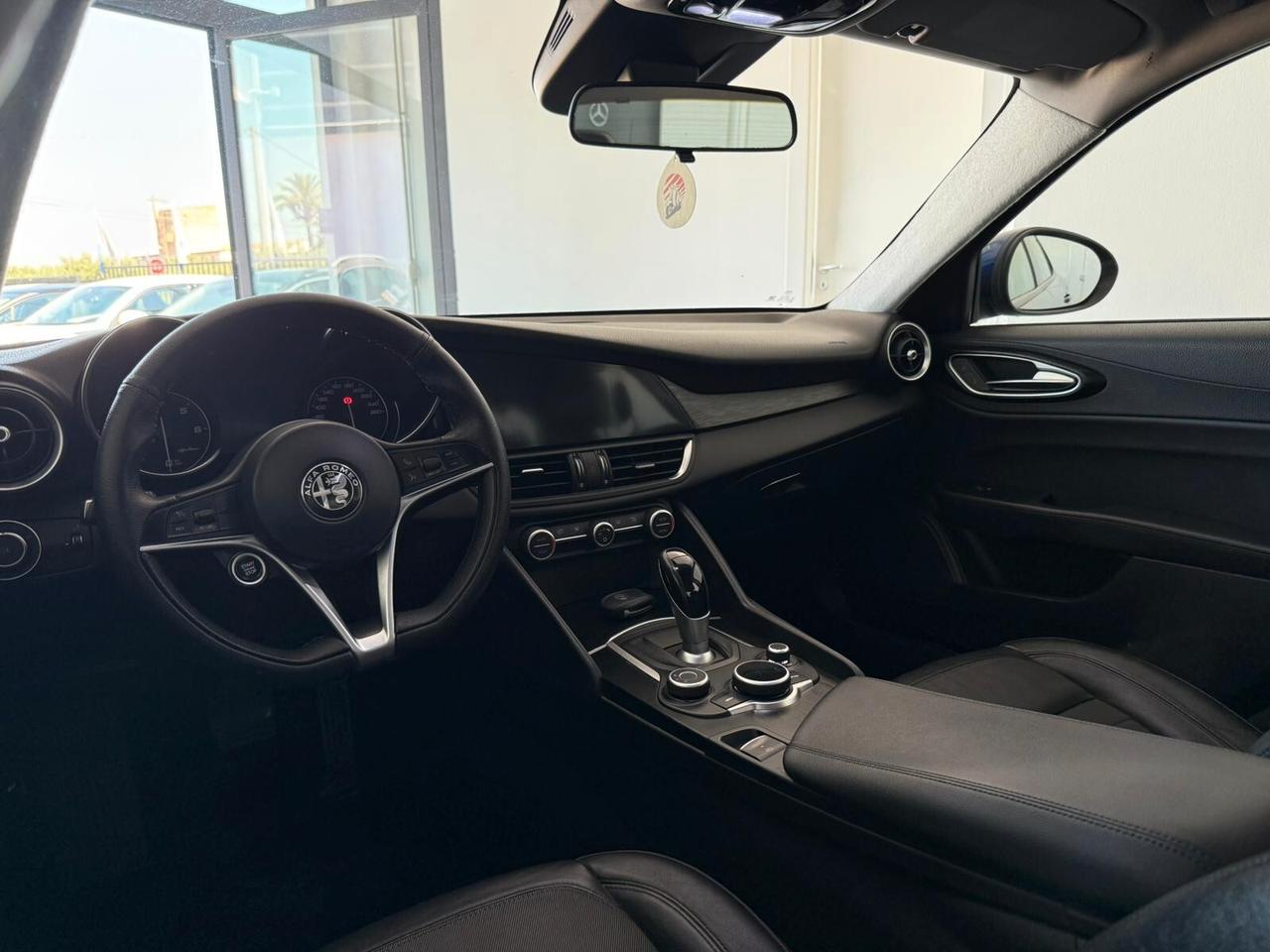 Alfa Romeo Giulia 2.2 Turbodiesel 180 CV AT8 Business Sport Launch Ed.