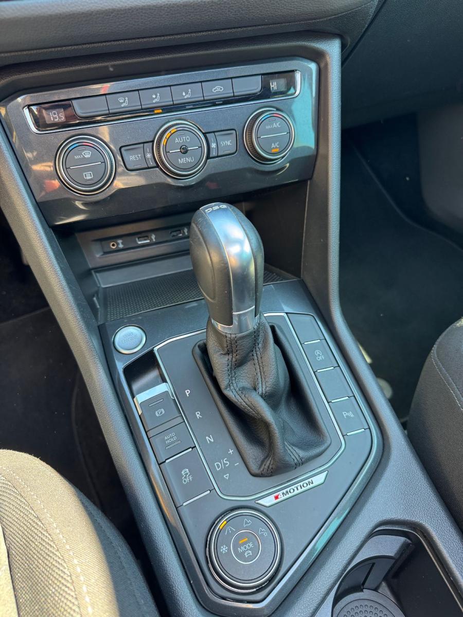VOLKSWAGEN - Tiguan - 2.0 TDI DSG 4MOTION R-LINE