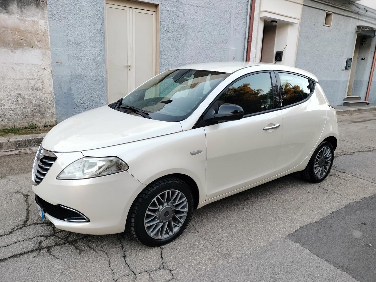 Lancia Ypsilon 1.3 MJT 16V 95 CV 5 porte S&S Platinum