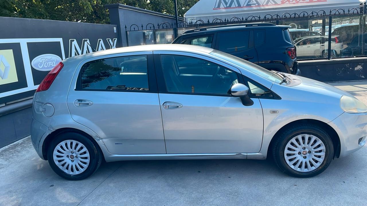 Fiat Grande Punto 1.3 MJT 75 CV 5 porte Dynamic