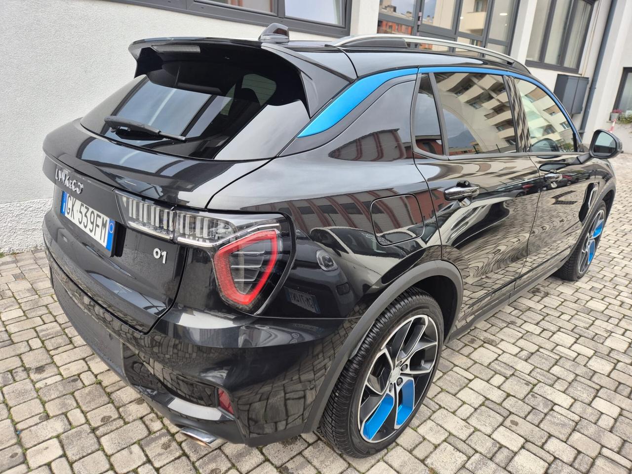 Lynk&co 01 PHEV 261CV