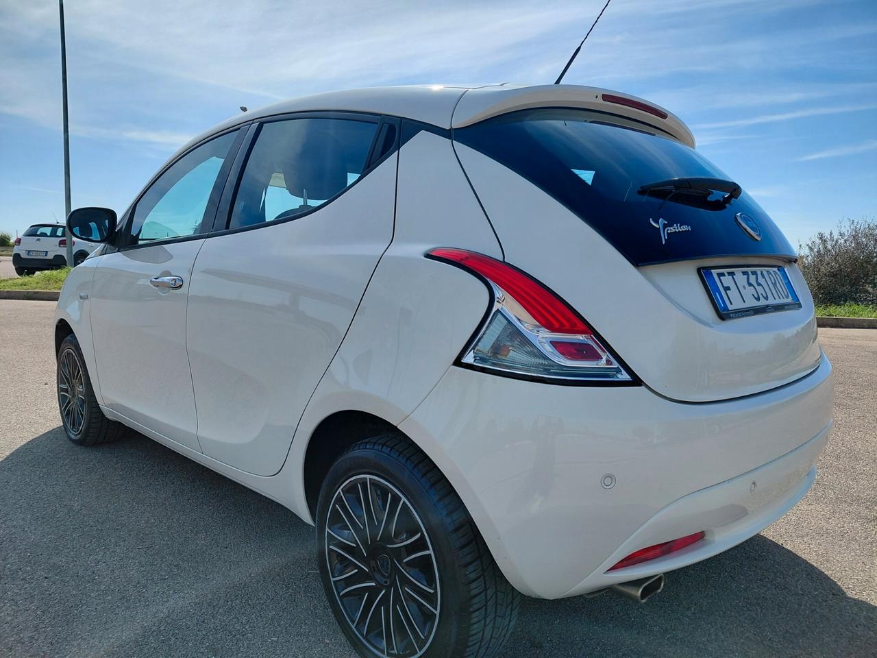 Lancia Ypsilon 1.2 69 CV 5 porte S&S Platinum