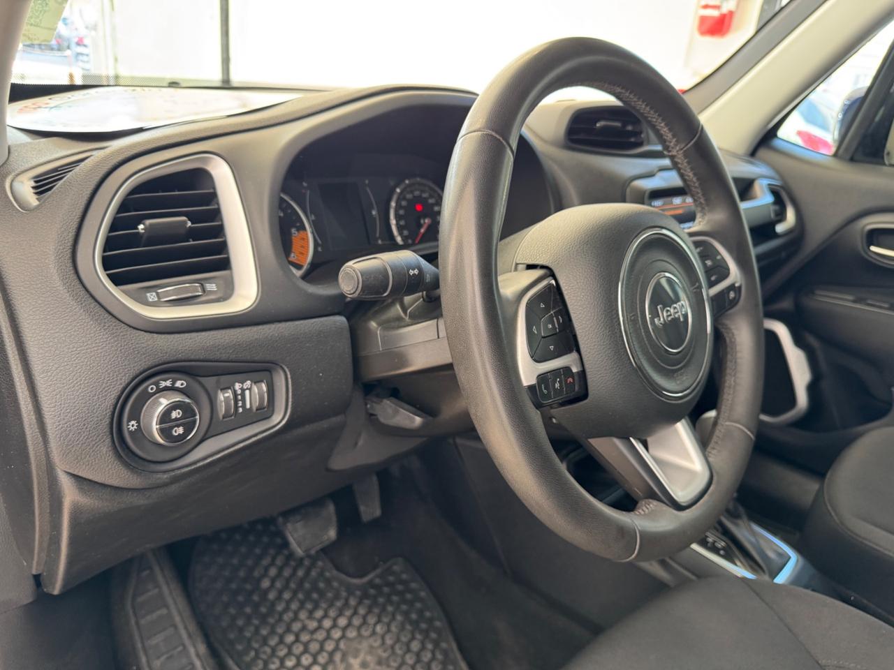 Jeep Renegade 1.6 Mjt DDCT 120 CV Longitude