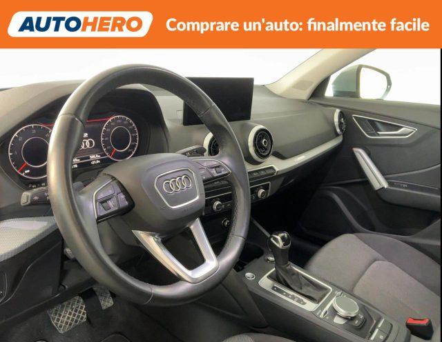 AUDI Q2 35 TDI S tronic Identity Black