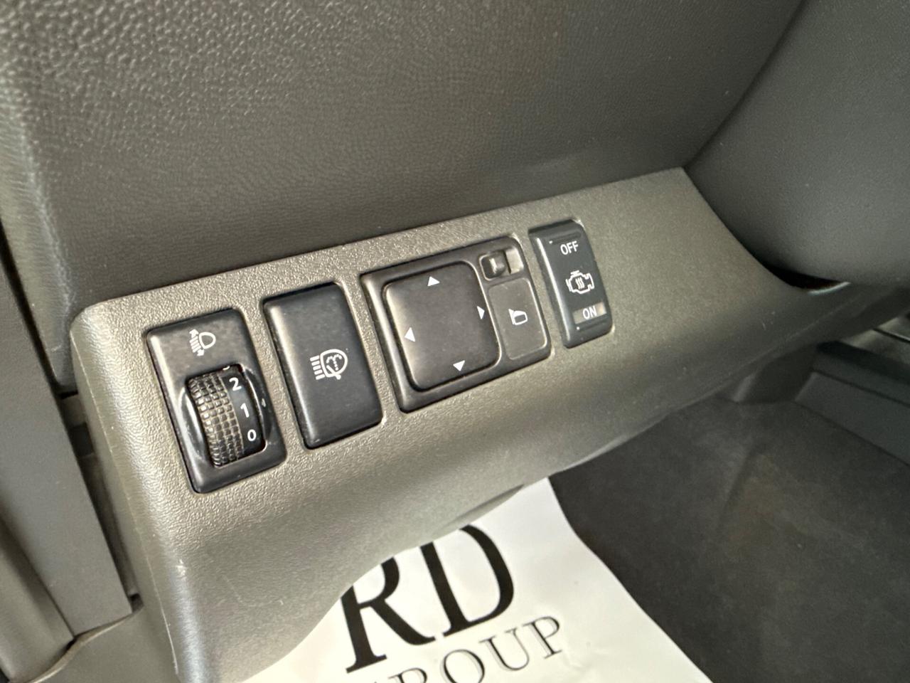 Nissan Navara 2.5 dCi DoubleCab premium automatico