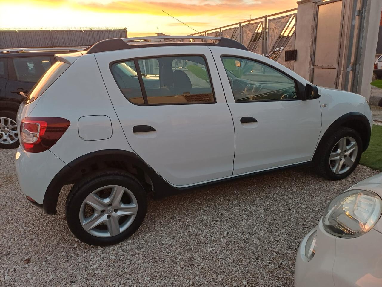 Dacia Sandero Stepway 900 TCe PERFETTA - 2015