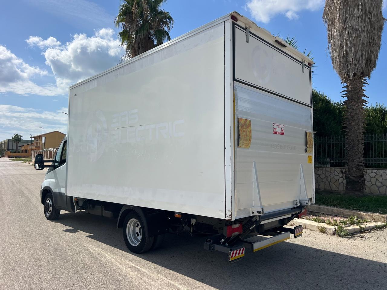 Iveco daily 35c15 furgone e sponda