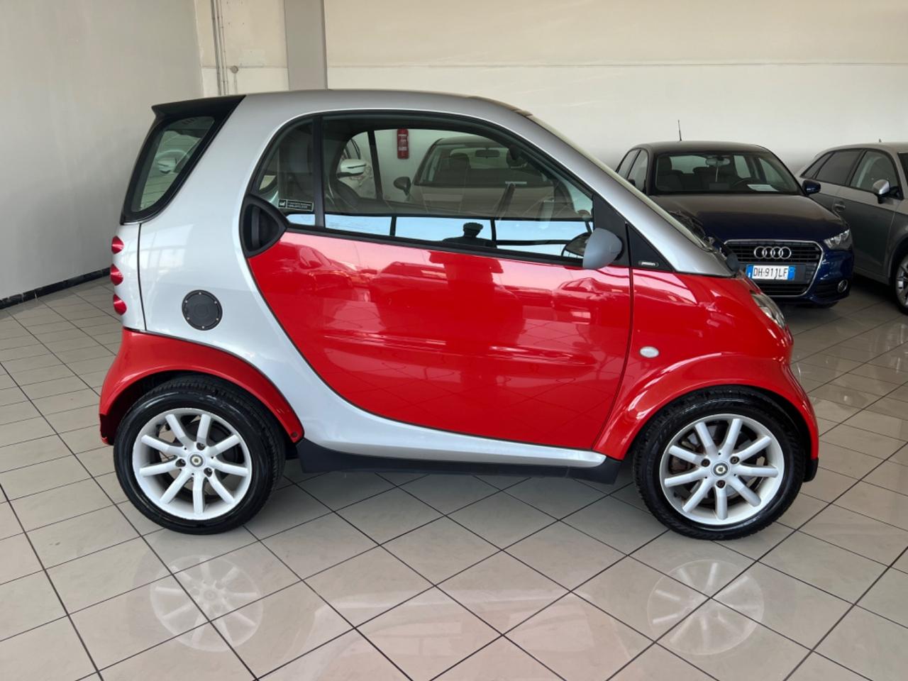 Smart ForTwo 700 coupé passion (45 kW)