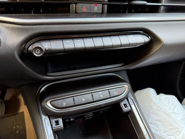 FIAT 600 Hybrid DCT MHEV La Prima