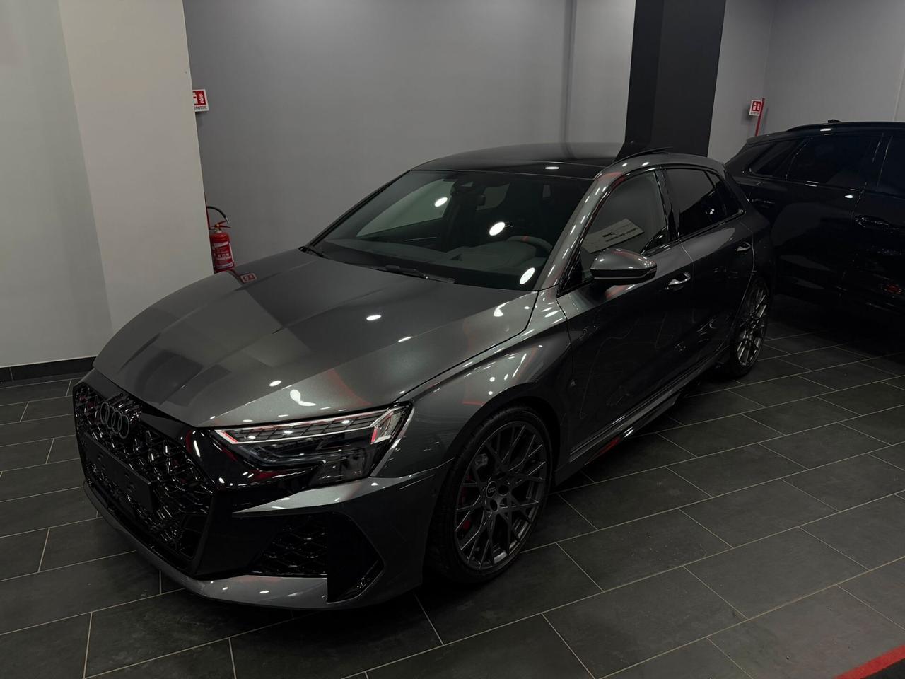 Audi A3 RS 3 SPB TFSI quattro S tronic