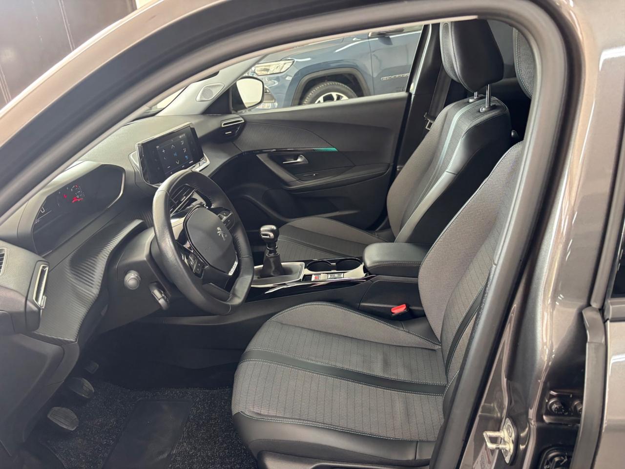 Peugeot 2008 BlueHDi 110 S&S Allure Pack