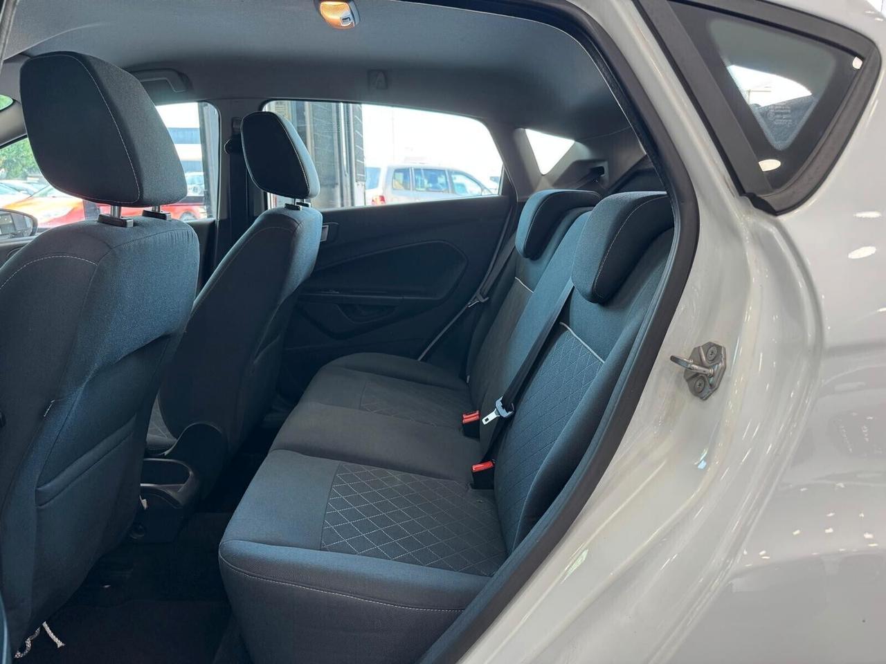 Ford Fiesta 1.4 TDCi 70CV 5 porte Titanium