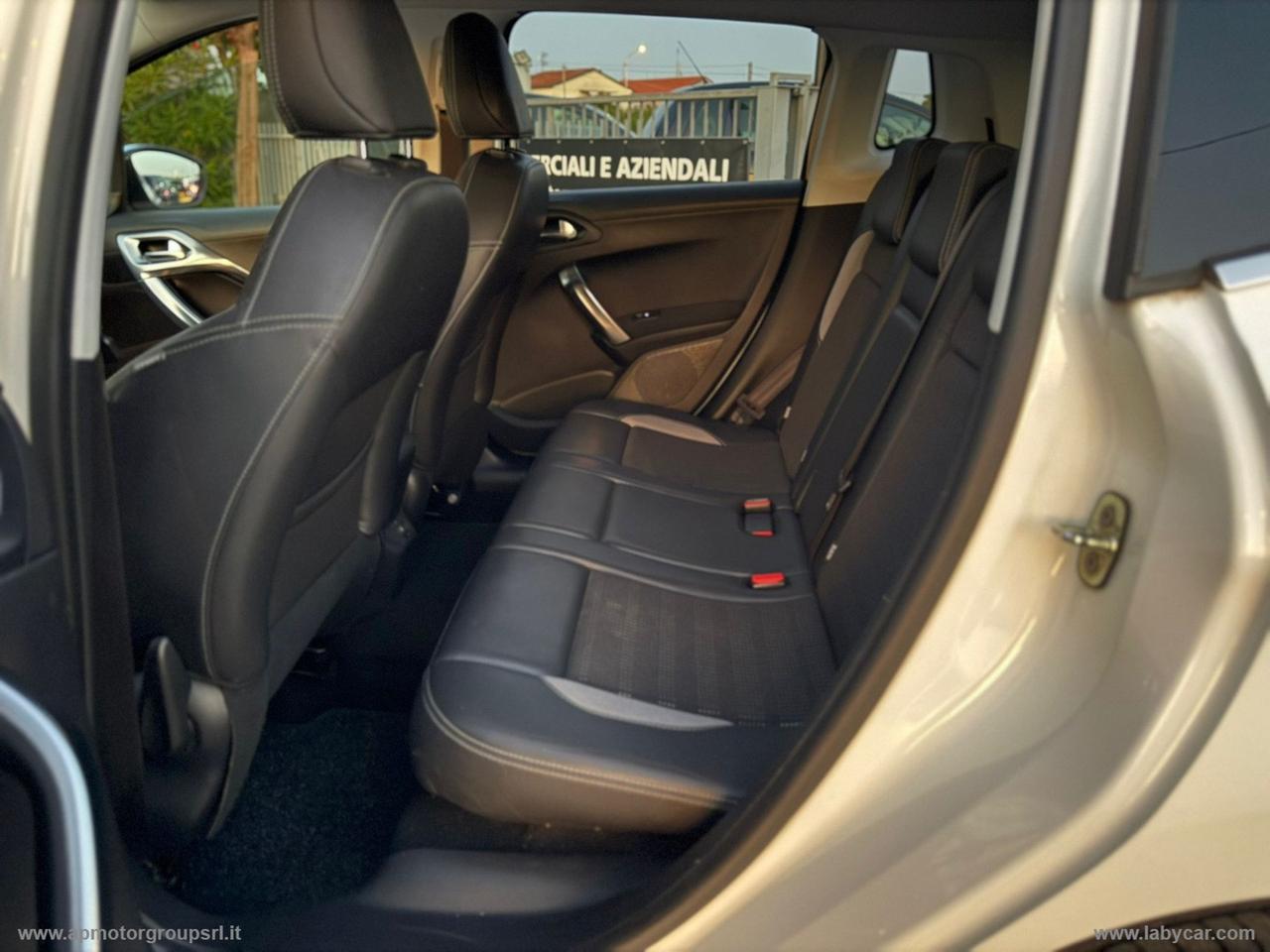 PEUGEOT 2008 PureTech 82 Allure