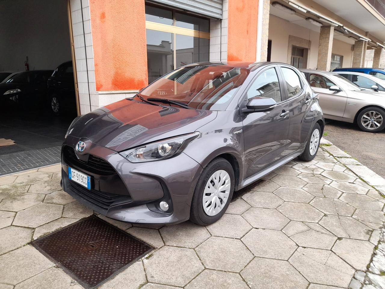 TOYOTA YARIS 1.5 HYBRID 5P BUSINESS