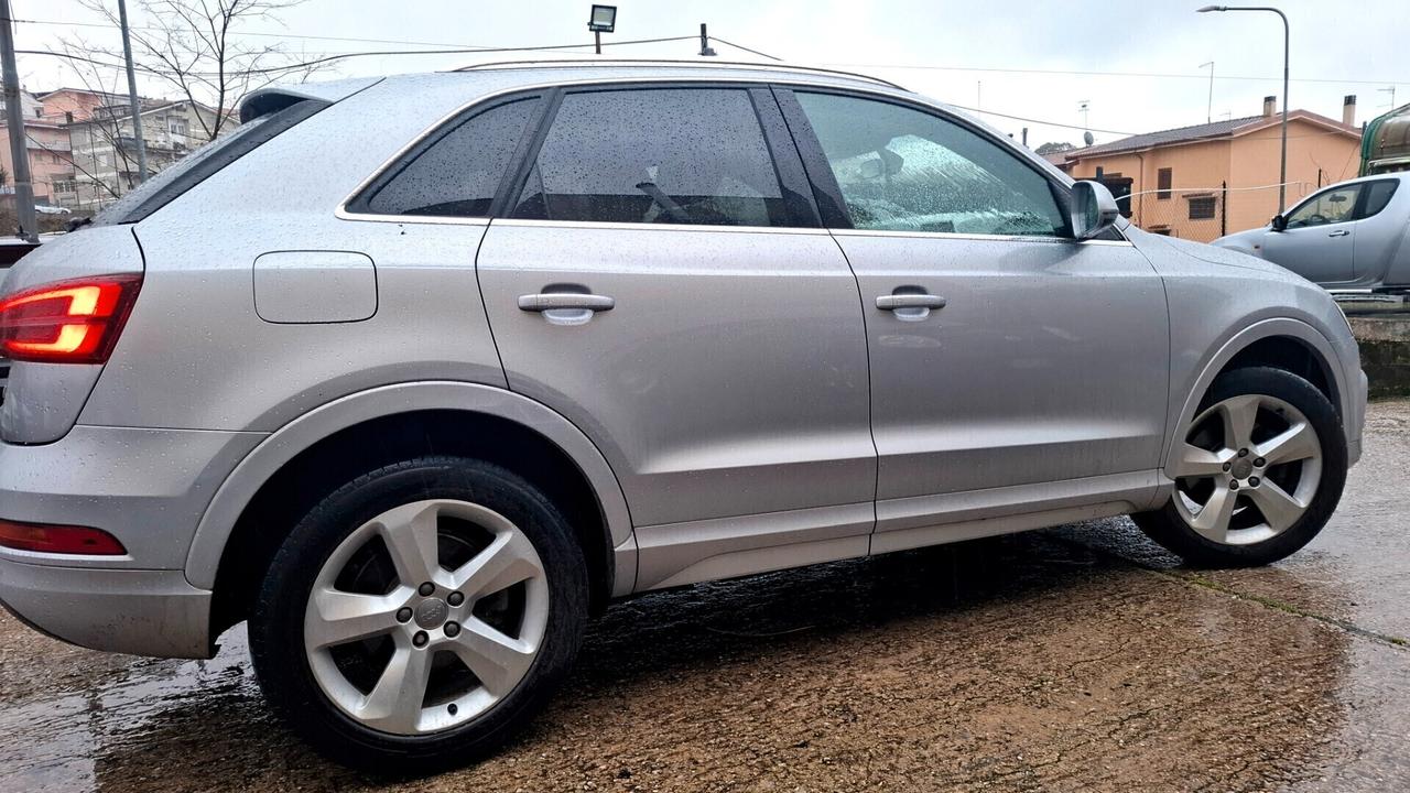 Q3 2.0 TDI 150 CV Business