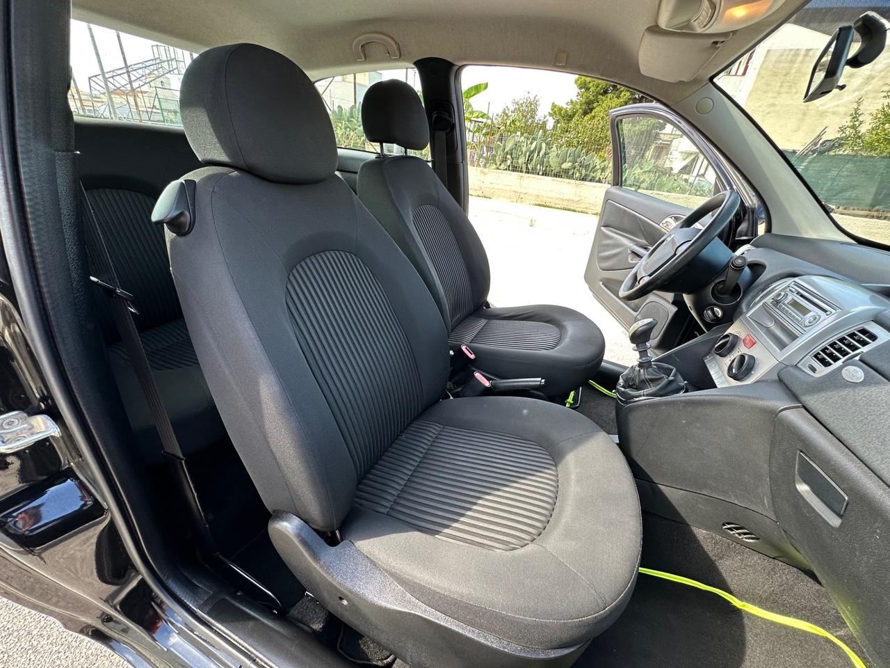 Lancia Ypsilon 1.4 Platino Ecochic GPL
