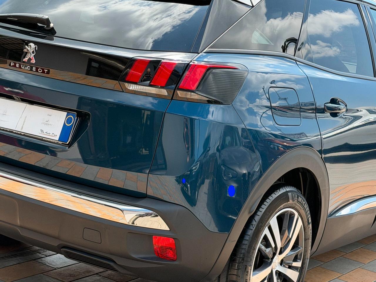 Peugeot 3008 1.5 BLUEHDI 130 cv. ALLURE PACK (Nav)