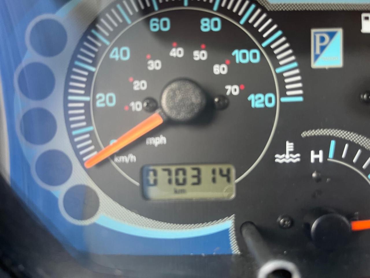 Piaggio quargo con vasca/rib.-700 cc- Diesel -2014