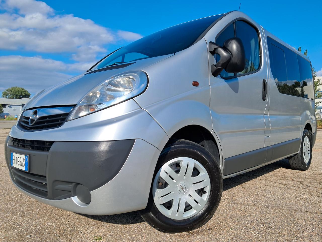 VIVARO 9 POSTI