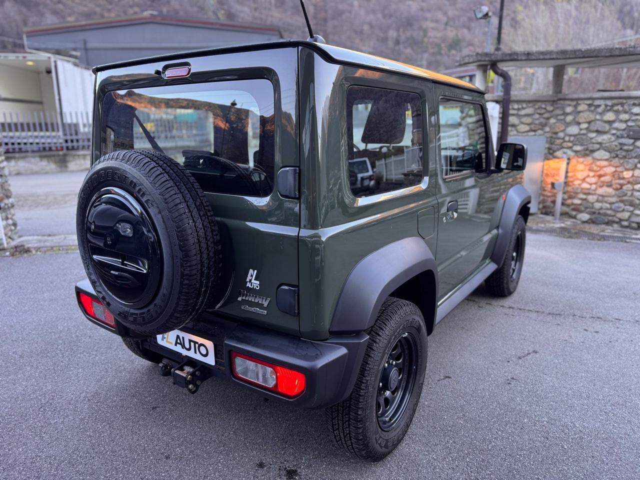 Suzuki Jimny 1.5 5MT Top