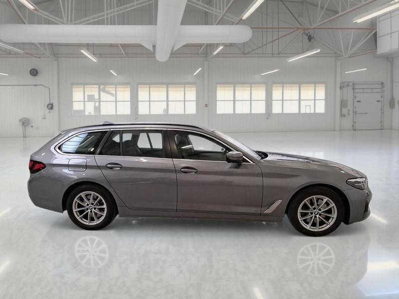BMW 518 48V Business Touring Autom.