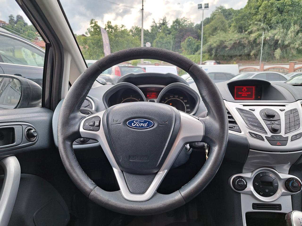 Ford Fiesta 1.4 TDCi 68CV 5 porte Titanium